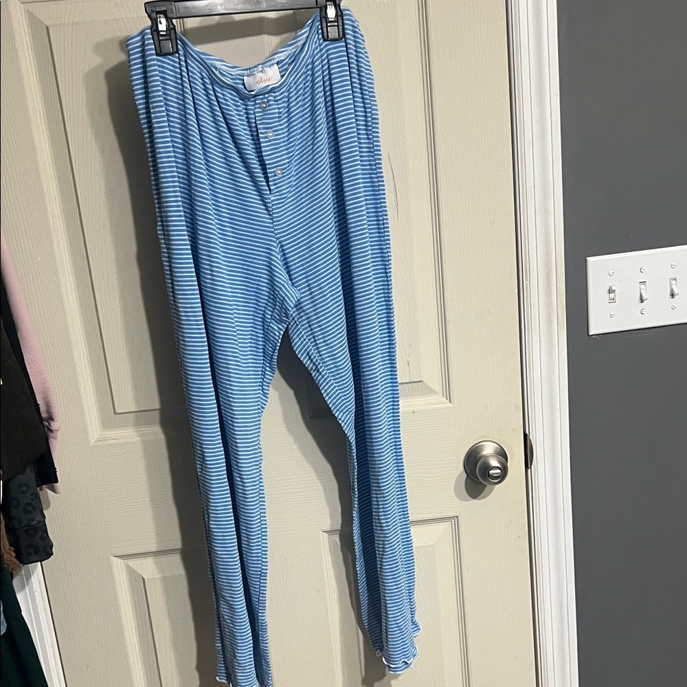 Colsie Blue and White Striped Top - Picture 12 of 13